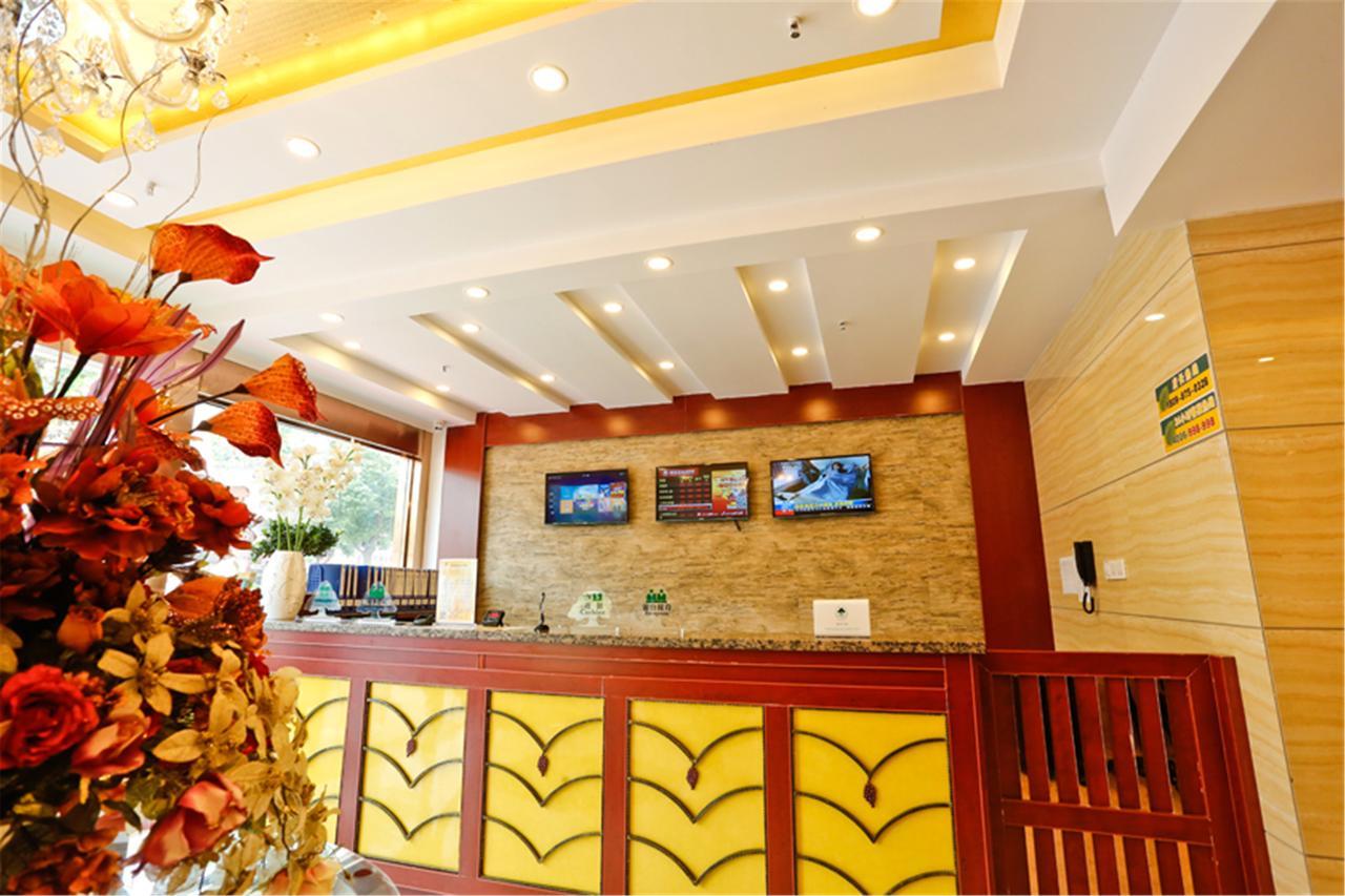 Greentree Inn Hainan Sanya Chunyuan Seafood Square Express Hotel Kültér fotó